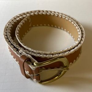 Crochet edges brown belt w/ivory color thread size Large with brass like buckle